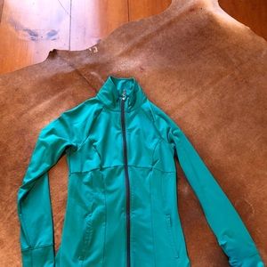 UnderArmour blue zip workout jacket.